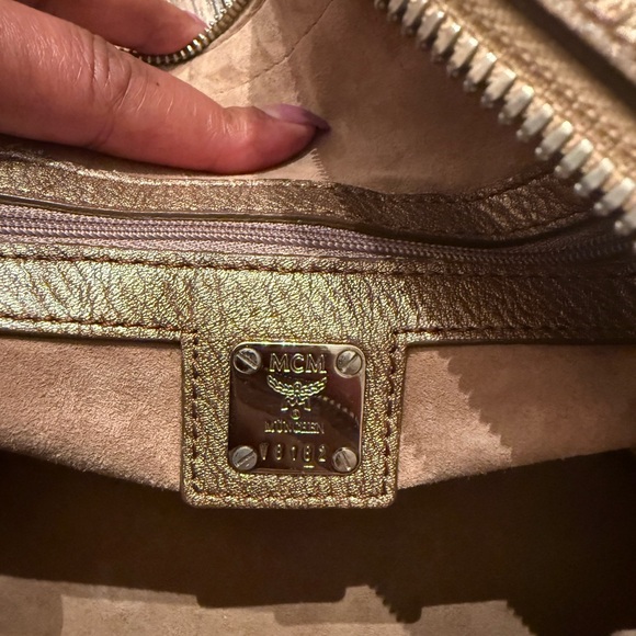 MCM Princess Lion Handbag - Picture 5 of 15